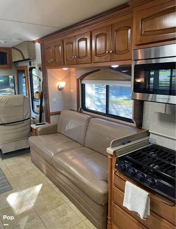 2008 Newmar Dutch Star 4023 in south gibson PA