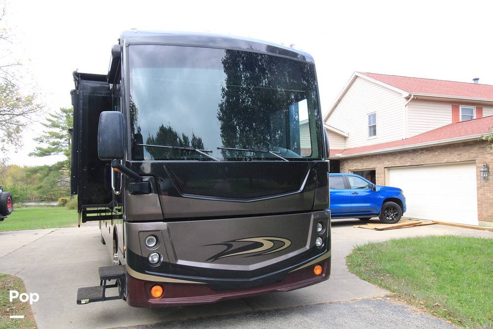 2019 Fleetwood Discovery 38K in hamilton OH