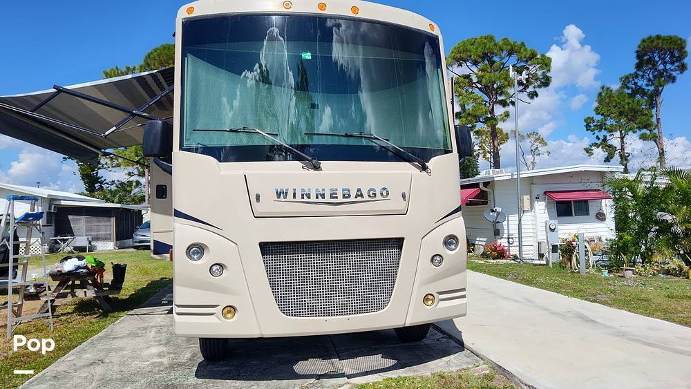 2021 Winnebago Vista 35U in north fort myers FL