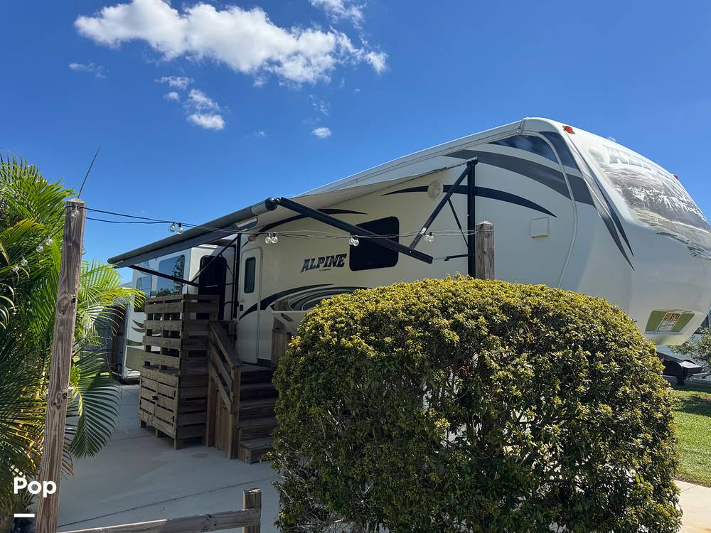 2014 Keystone Alpine 3555RL in arcadia FL