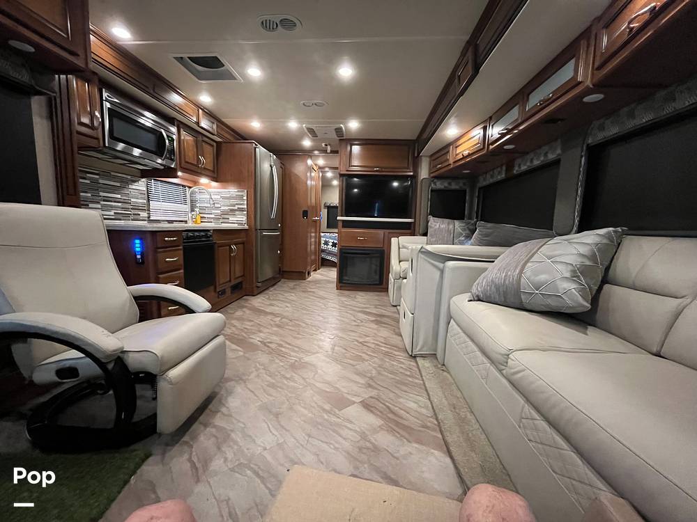 2017 Fleetwood Bounder 34T in hamshire TX