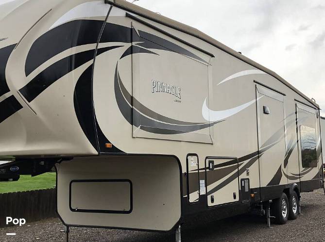 2015 Jayco Pinnacle 36REQS in weldona CO