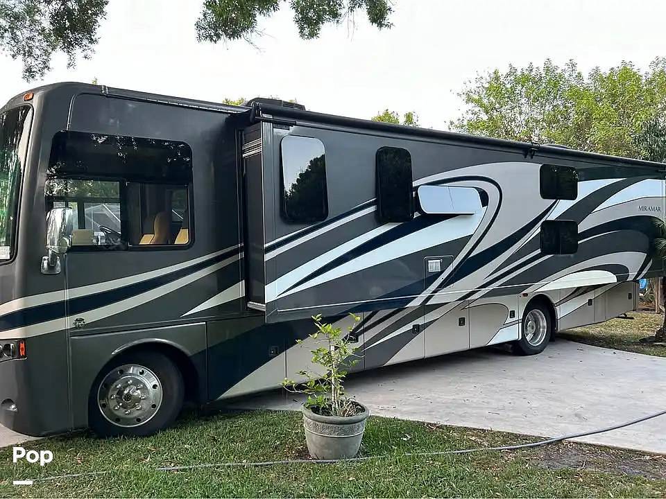 2016 Thor Motor Coach Miramar 34.3 in fort pierce FL