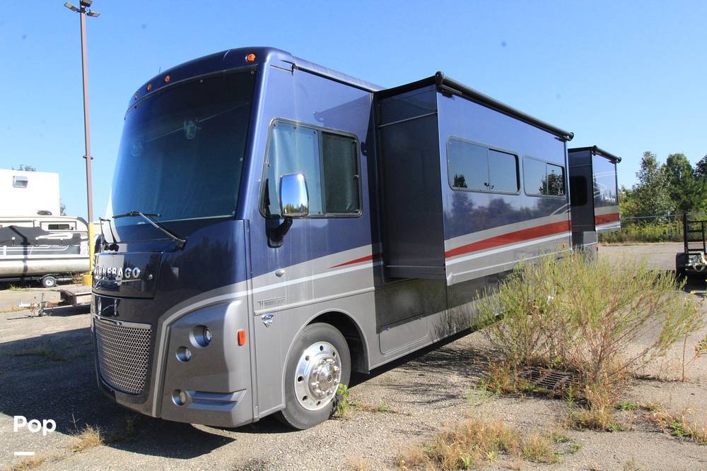 2021 Winnebago Adventurer 36Z in dayton OH