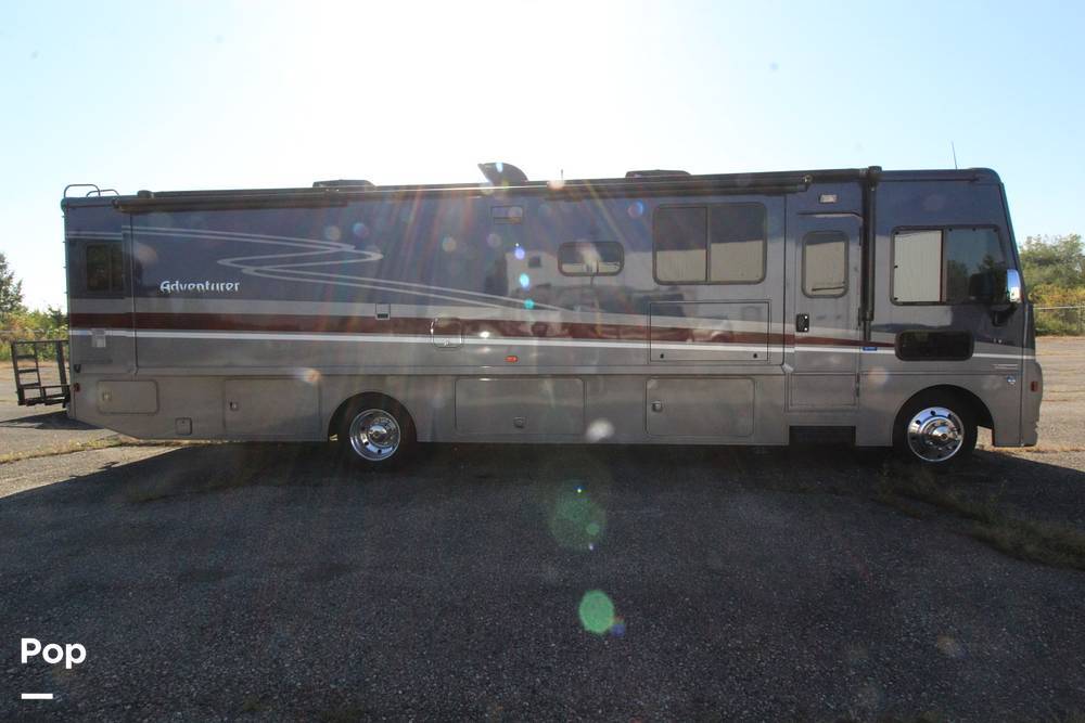 2021 Winnebago Adventurer 36Z in dayton OH