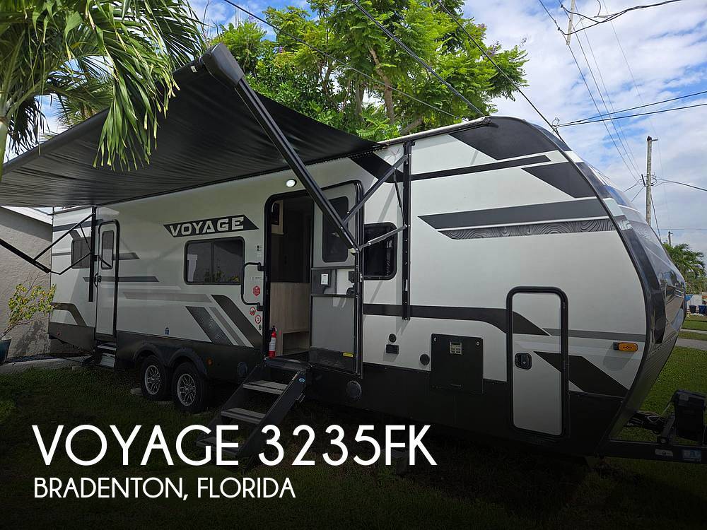 2024 Winnebago Voyage 3235FK in bradenton FL