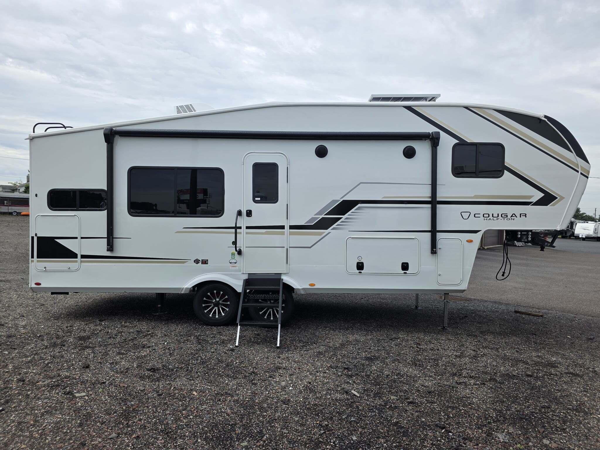 2026 Keystone Cougar Half-Ton 23MLE in souderton PA