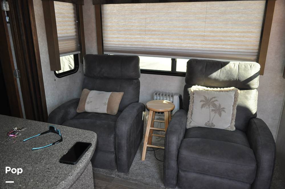 2016 Keystone Carbon 327 in lake havasu city AZ