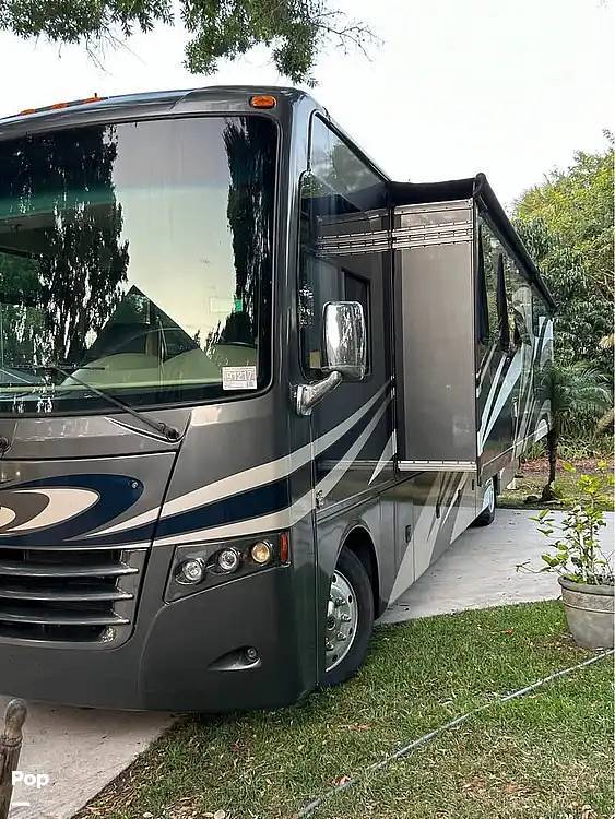 2016 Thor Motor Coach Miramar 34.3 in fort pierce FL