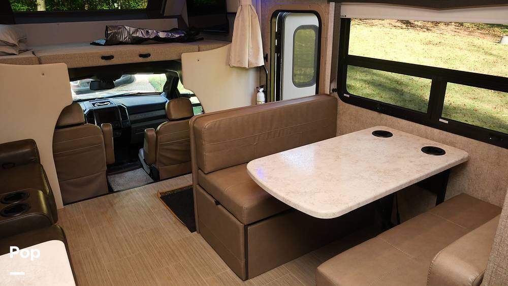 2022 Thor Motor Coach Magnitude SV34 4WD in vestavia AL
