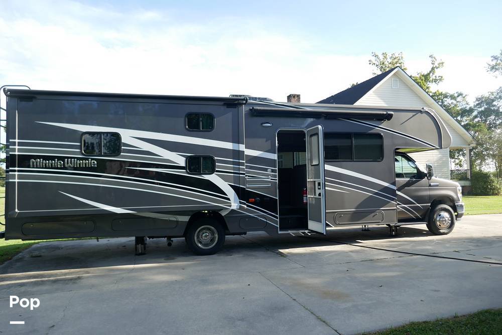 2022 Winnebago Minnie Winnie 31H in sorrento LA