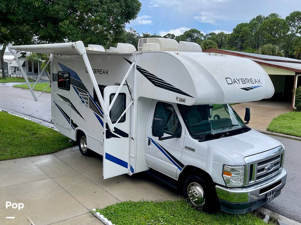 2021 Thor Motor Coach Daybreak 22GO in vero beach FL