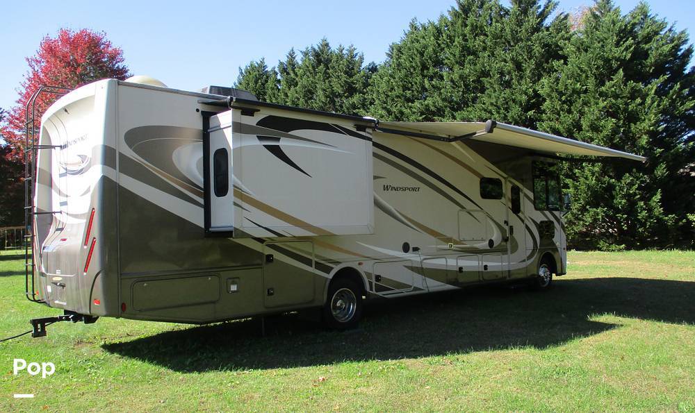 2018 Thor Motor Coach Windsport 35M in camden-wyoming DE
