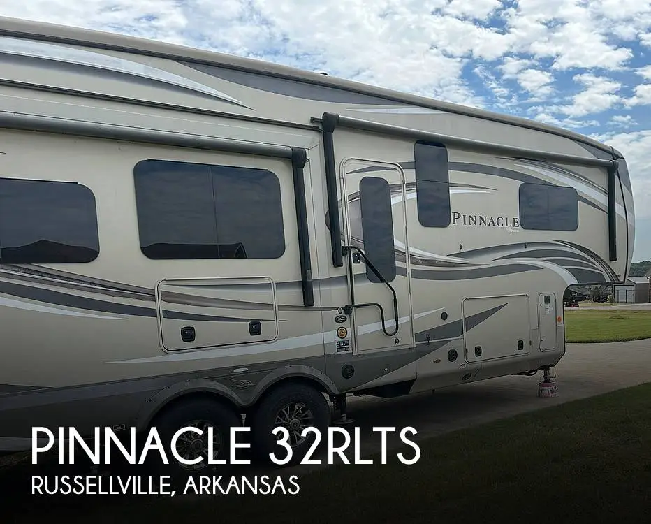 2019 Jayco Pinnacle 32RLTS RV