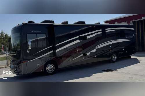 2014 Fleetwood Expedition 38B in estill springs TN
