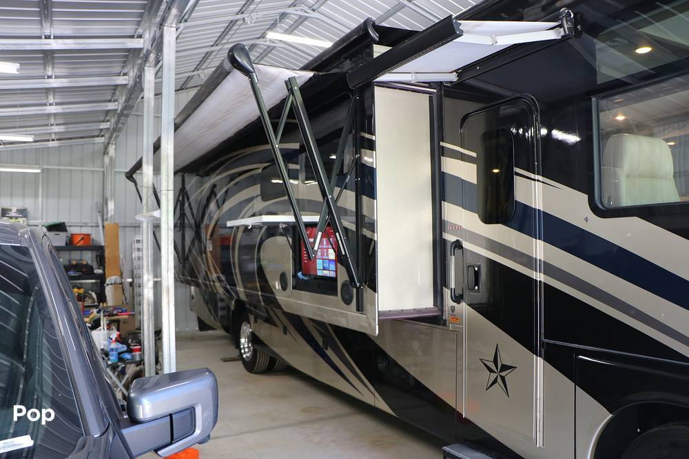 2018 Thor Motor Coach Challenger 37FH in griffin GA