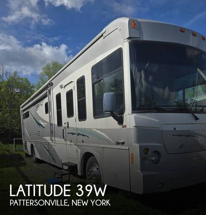 2008 Winnebago Latitude 39W RV