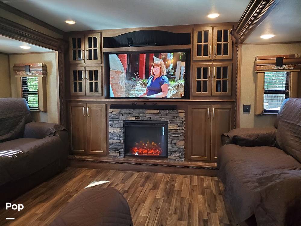 2016 Keystone Alpine 3660FL in fair oaks CA