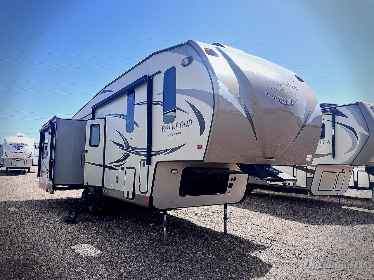 Forest River Rockwood Signature Ultra Lite Fifth Wheels For Sale