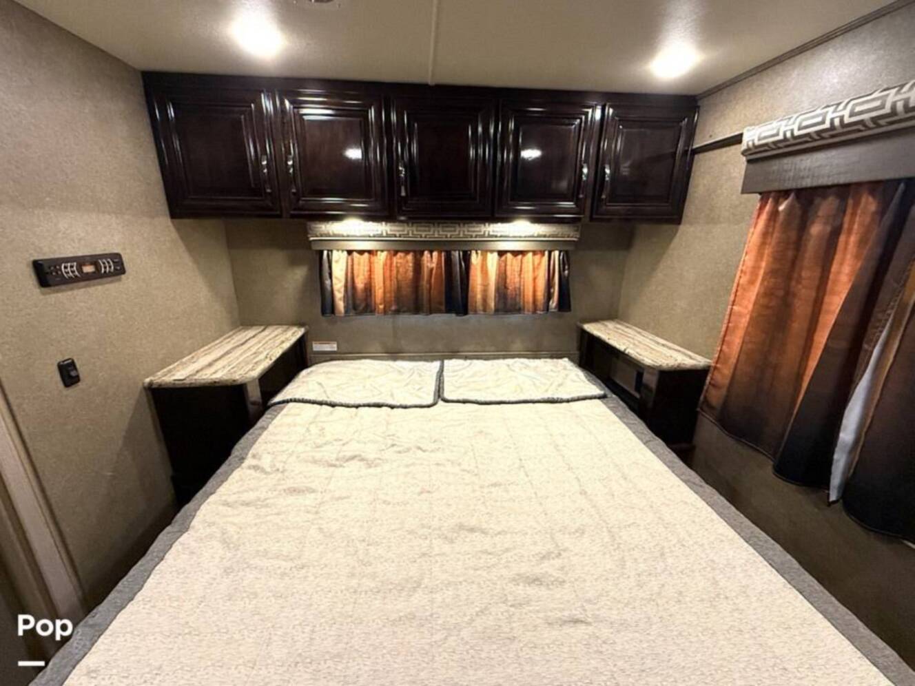 A photo of this 2017 Thor Motor Coach Quantum WS31