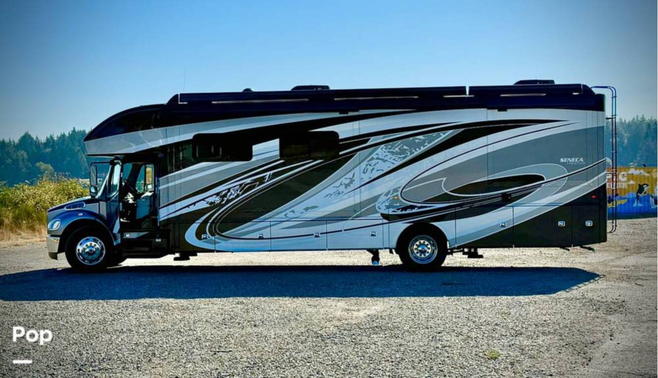 A photo of this 2024 Jayco Seneca Prestige 37L