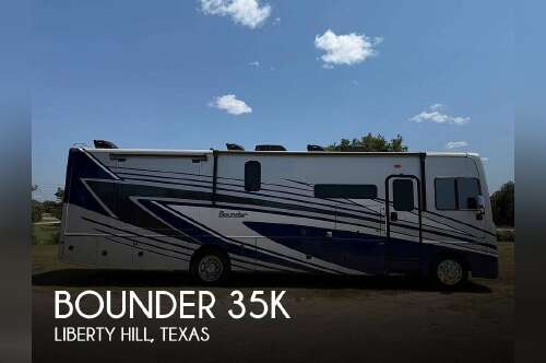 2024 Fleetwood Bounder 35K in liberty hill TX