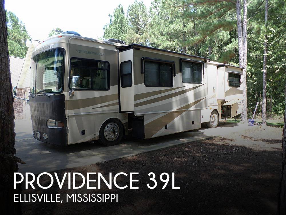 2006 Fleetwood Providence 39L in ellisville MS