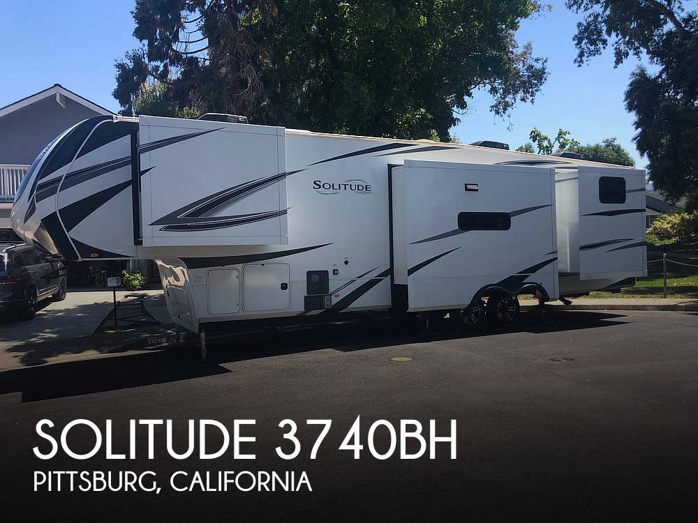 2023 Grand Design Solitude 3740BH RV