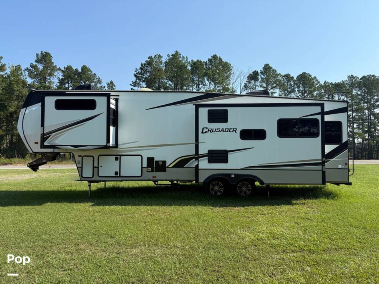 A photo of this 2022 Prime Time Crusader Lite 335RLP