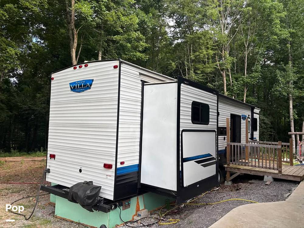 2023 Forest River Salem Villa 42QBQ in shelbyville TN