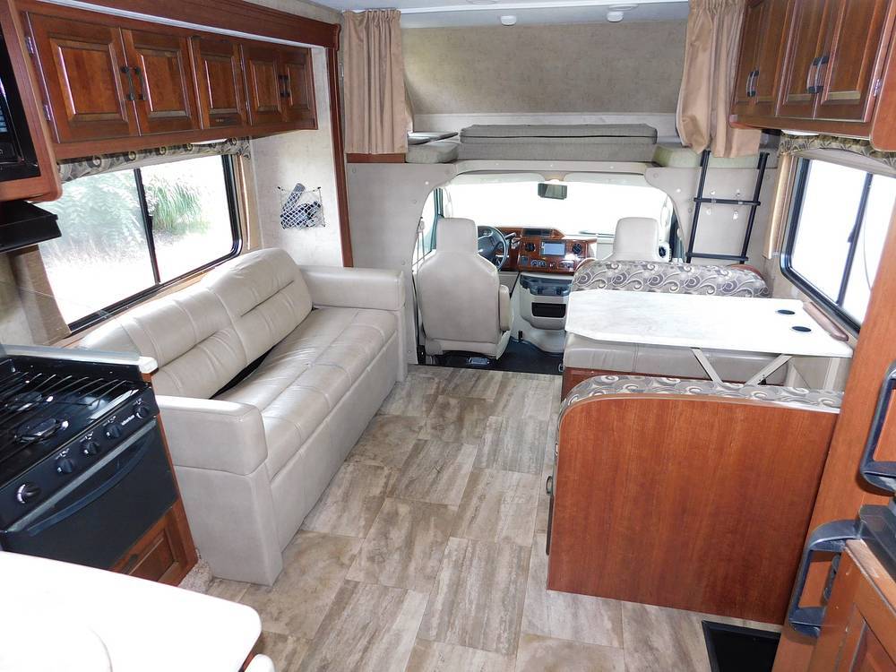 2015 Forest River Sunseeker 3170DS in brook park OH