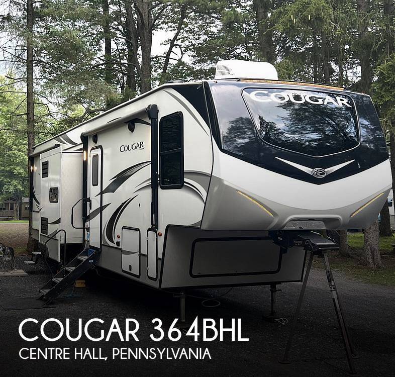 2020 Keystone Cougar 364BHL in centre hall PA