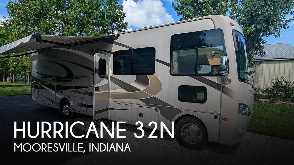 2016 Thor Motor Coach Hurricane 32N in mooresville IN