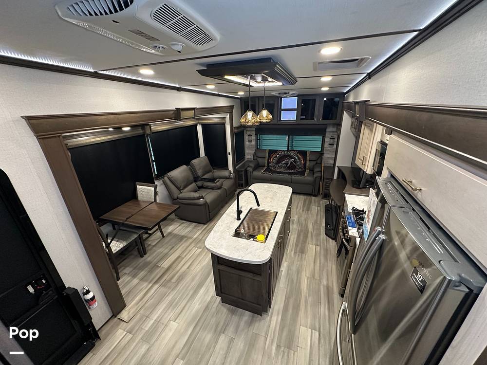 2021 Alliance Rv Paradigm 340RL in lake jackson TX