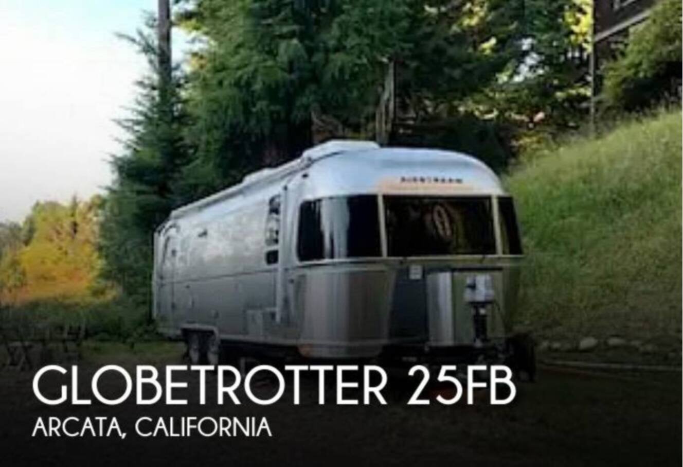 A photo of this 2020 Airstream Globetrotter 25FB