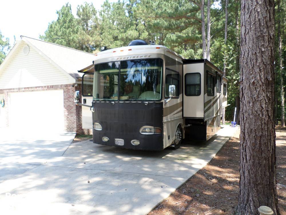2006 Fleetwood Providence 39L in ellisville MS