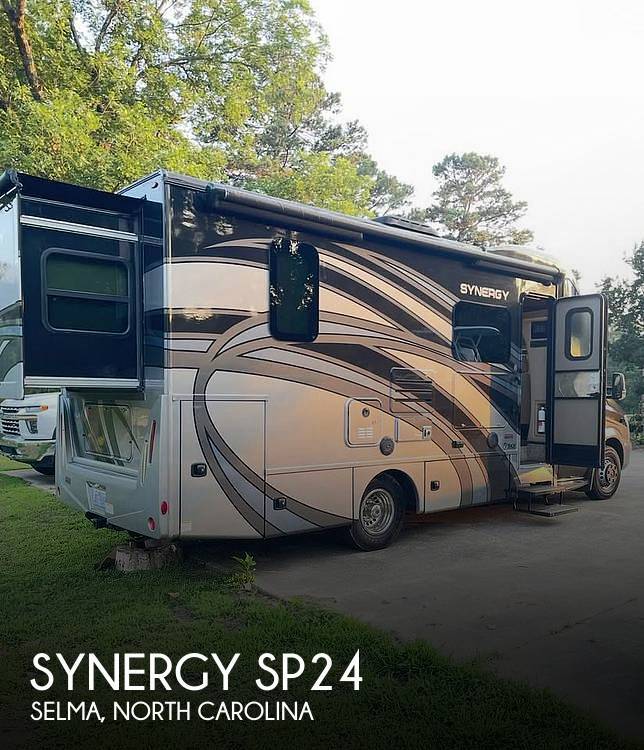 2017 Thor Motor Coach Synergy SP24 RV