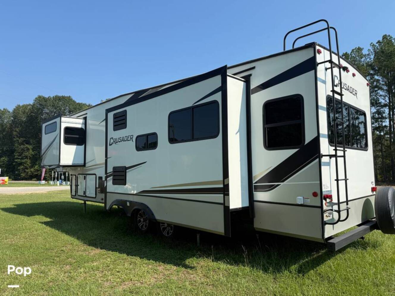 A photo of this 2022 Prime Time Crusader Lite 335RLP