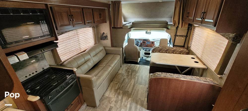 2015 Forest River Sunseeker 3170DS in brook park OH