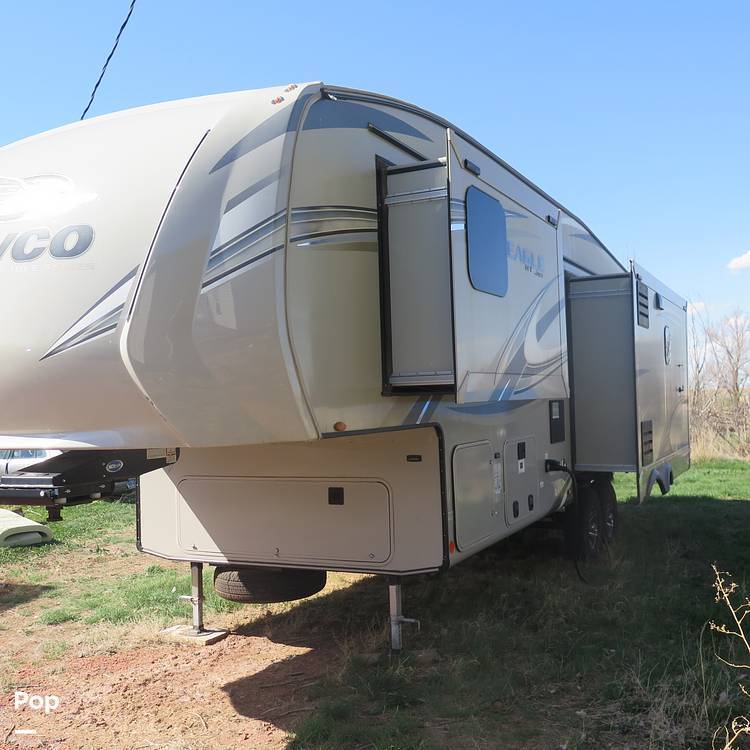 2020 Jayco Eagle 30.5CKTS in beach ND