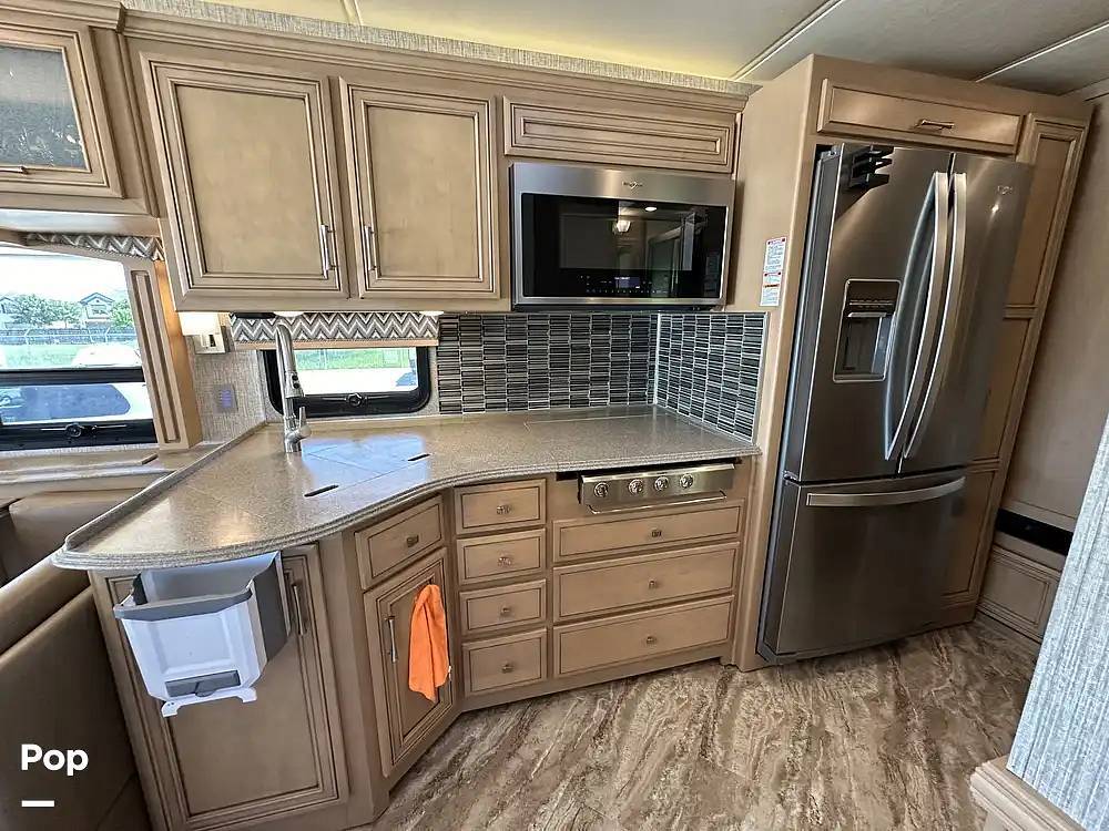 2019 Newmar Canyon Star 3719 in richmond TX
