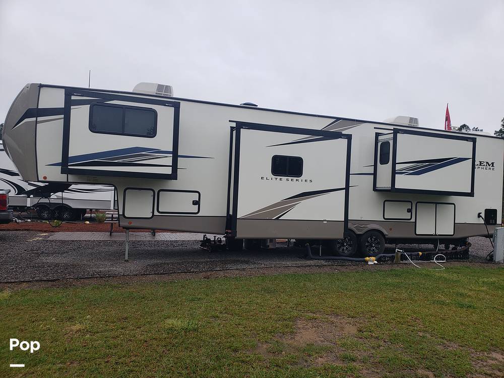 2022 Forest River Salem Hemisphere 36FL in mebane NC