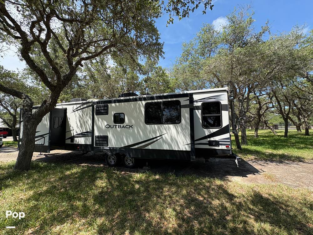 2019 Keystone Outback 330RL in rockport TX