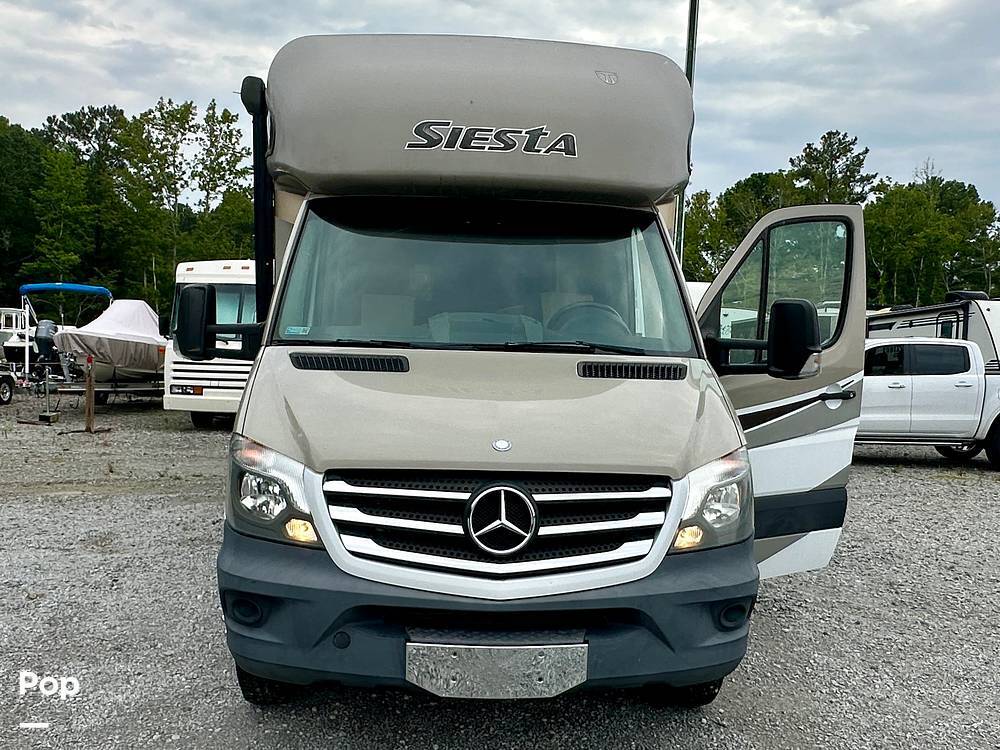 2015 Thor Motor Coach Siesta 24SA in sunset beach NC