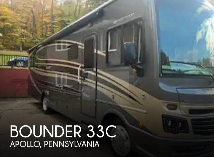 2016 Fleetwood Bounder 33C in apollo PA