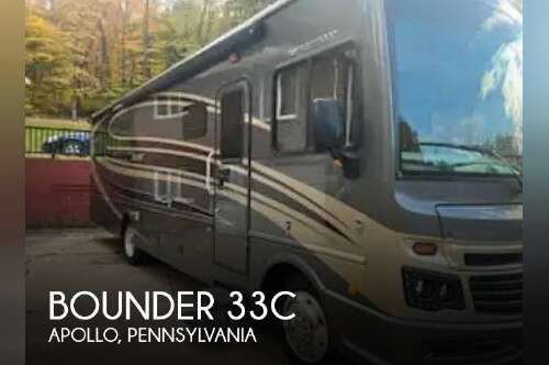 2016 Fleetwood Bounder 33C in apollo PA