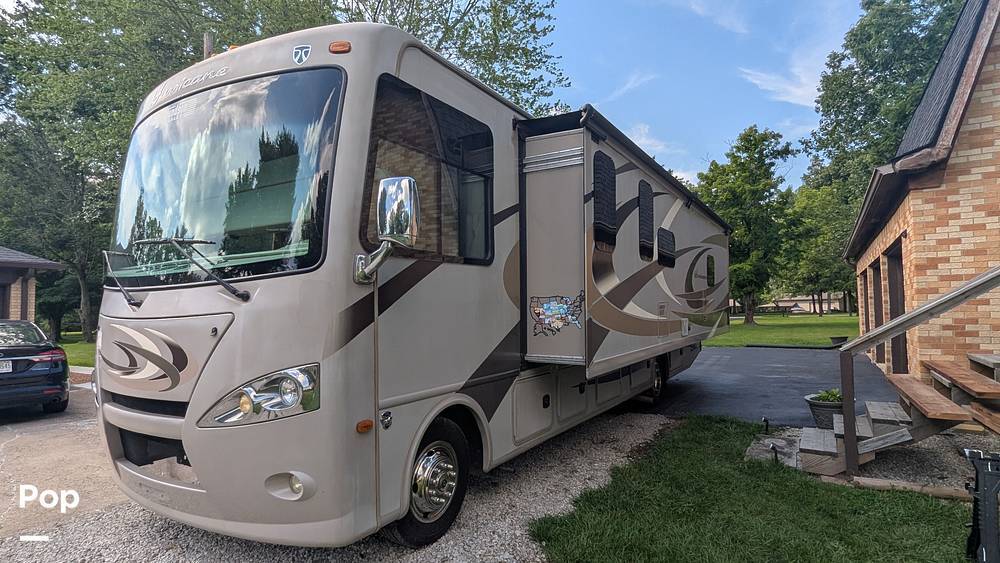 2016 Thor Motor Coach Hurricane 32N in mooresville IN