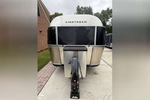 2017 Airstream Classic 30 Queen in elkton VA