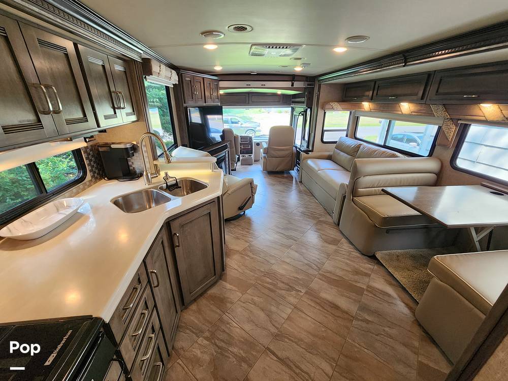 2018 Winnebago Forza 36G in manlius NY