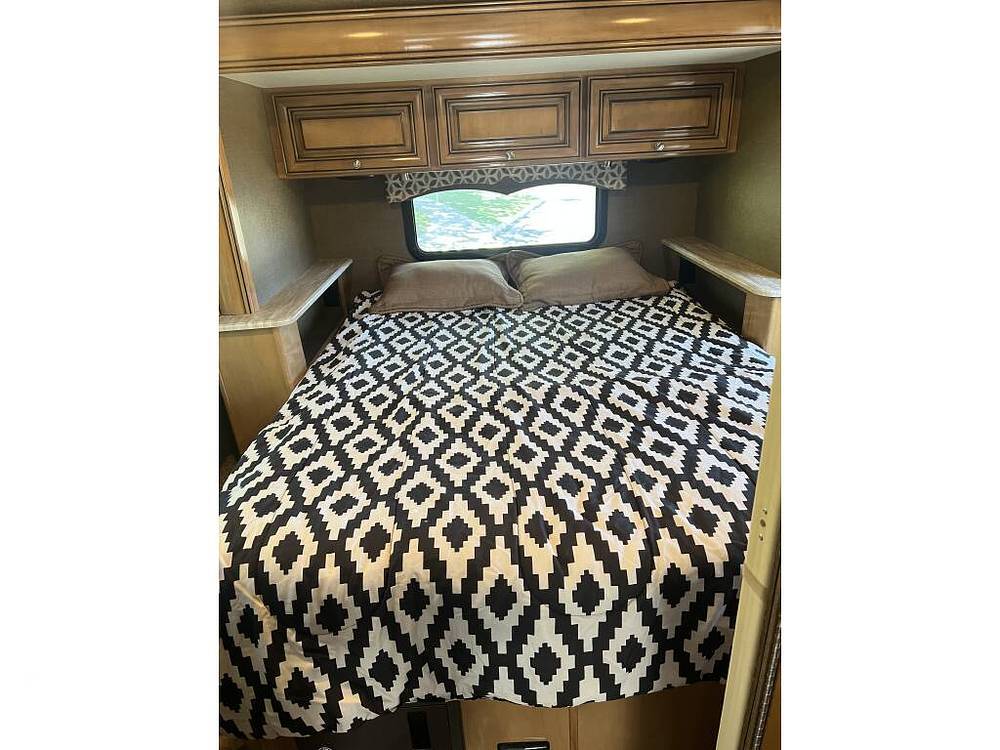 2016 Thor Motor Coach Siesta 24SR in bakersfield CA